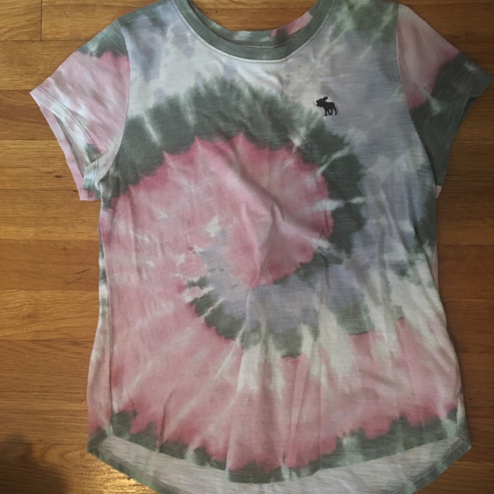 Tie dye Abercrombie shirt flowy girls